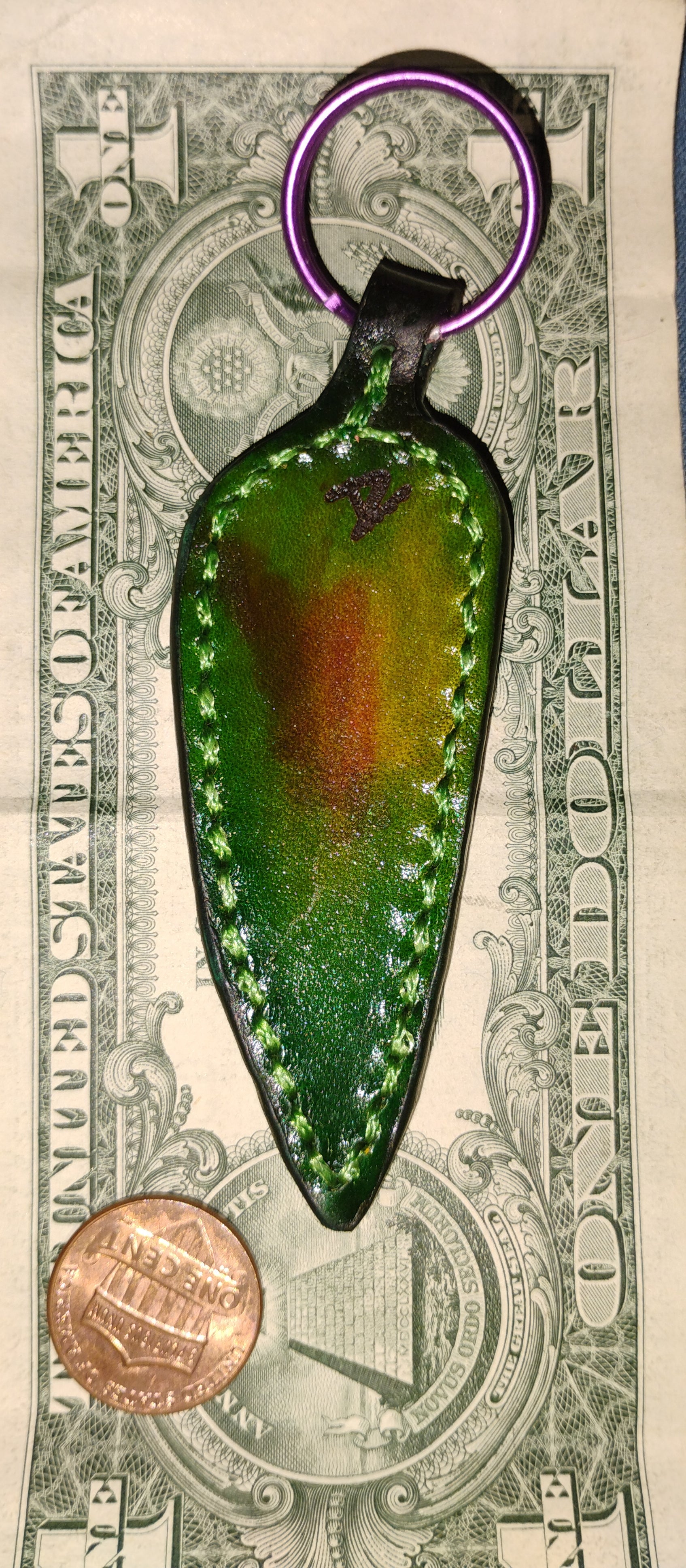 Keychain - Lucky green chilli pepper / Llavero - Chilito jalapeño de la suerte