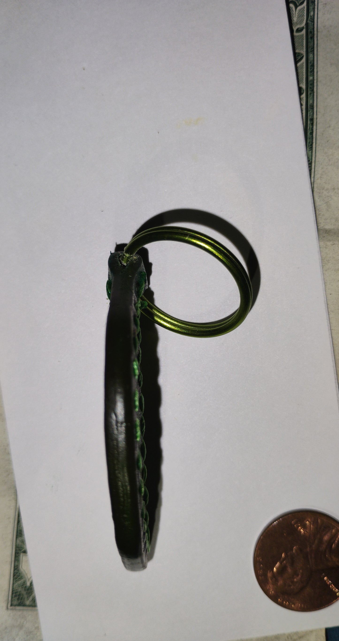 Keychain - Lucky little green chilli pepper / Llavero - Chilito chiquito jalapeño de la suerte