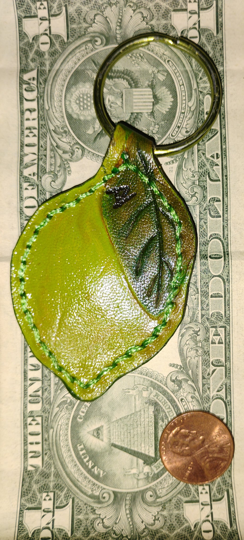 Keychain - Lucky little green lime / Llavero - Limita verde de la suerte