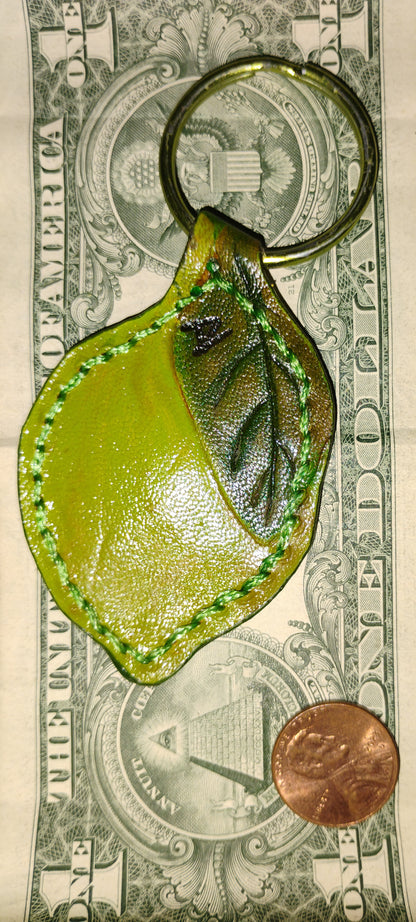 Keychain - Lucky little green lime / Llavero - Limita verde de la suerte