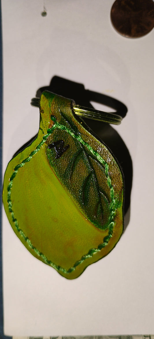 Keychain - Lucky little green lime / Llavero - Limita verde de la suerte